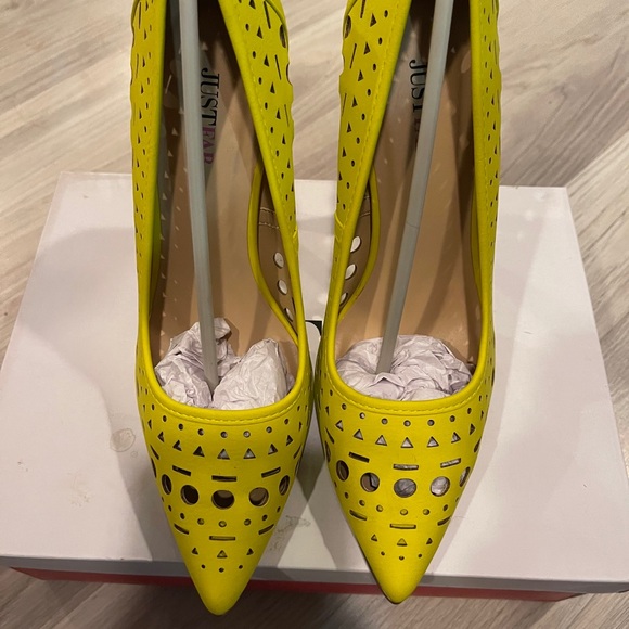 High heeled shoes - Picture 4 of 5